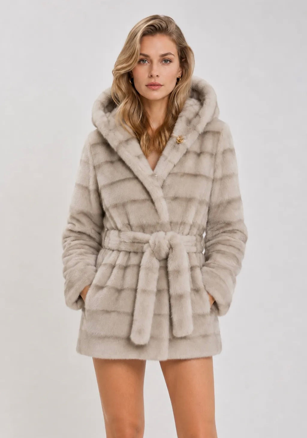 Manteau femme en fausse fourrure à capuche et ceinture FRIME