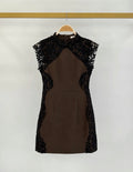 Robe courte ajustée à dentelle noire FRIME