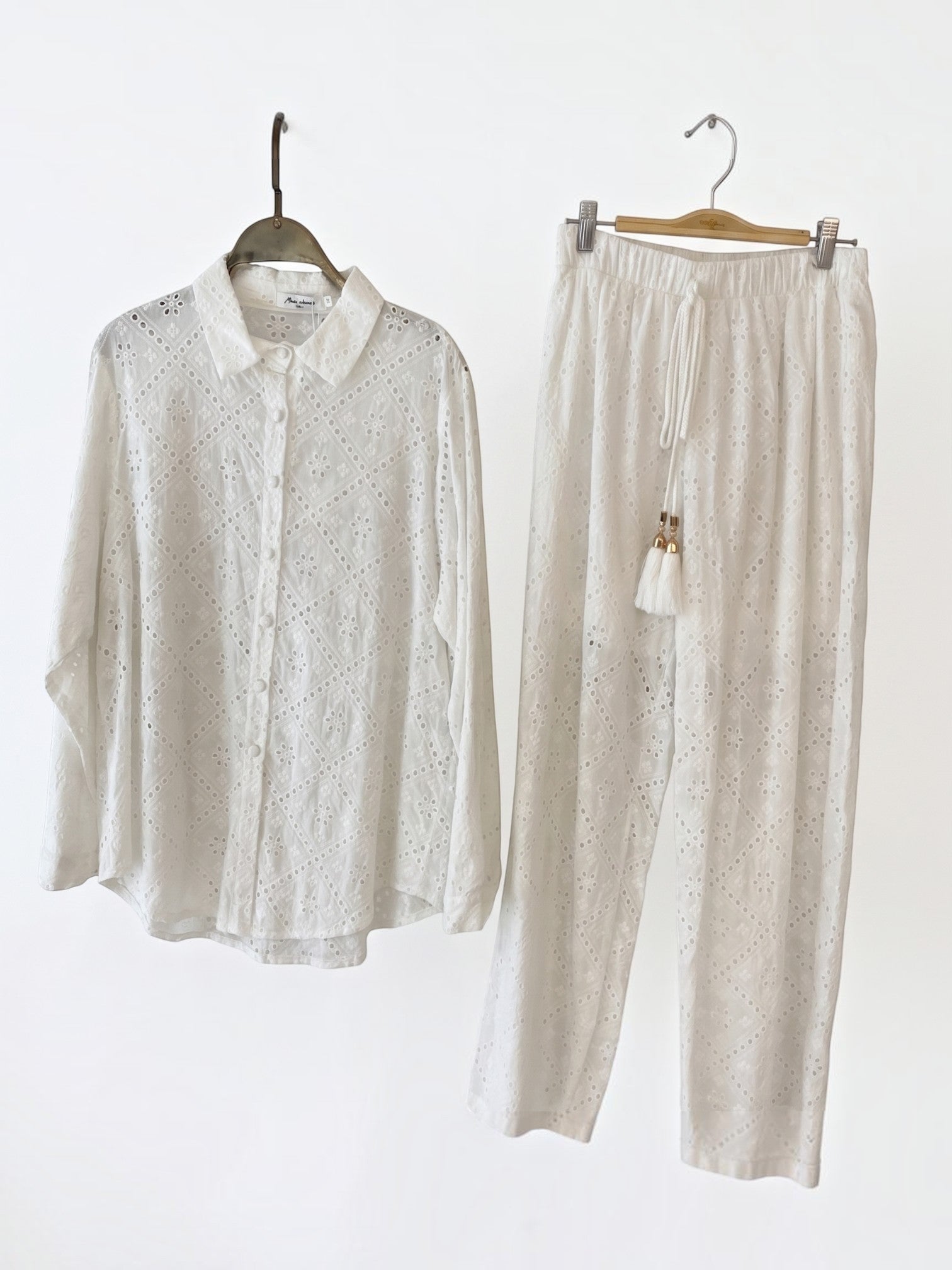 Ensemble Broderie Anglaise – Chemise Oversize & Pantalon