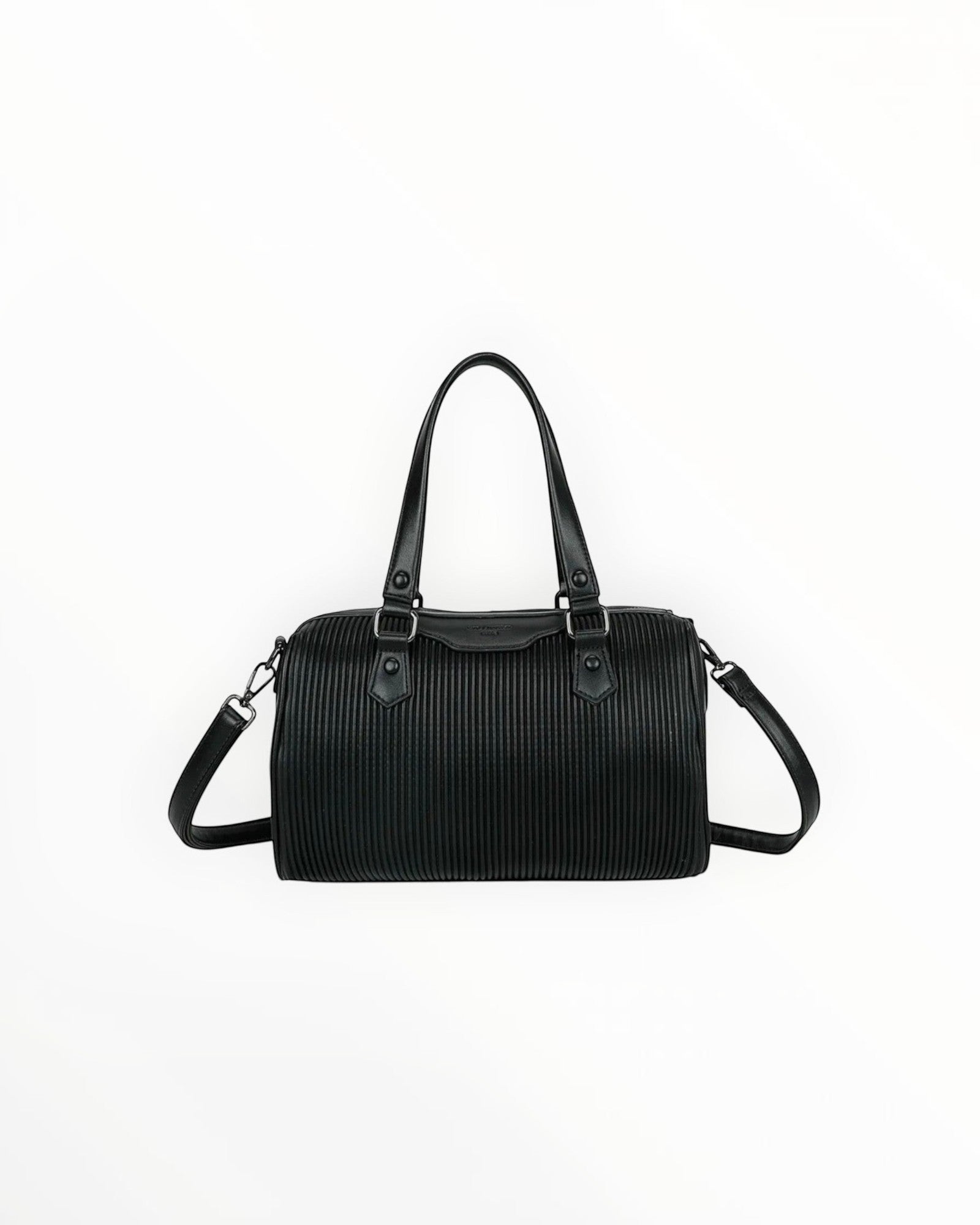 Sac Bowling GALLANTRY

Élégant et polyvalent, le Sac Bowling GALLANTRY allie style contemporain et praticité au quotidien. Sa silhouette structurée en simili cuir de qualité s'adapte aussi bien à une tenue casual qu'à un look plus habillé.