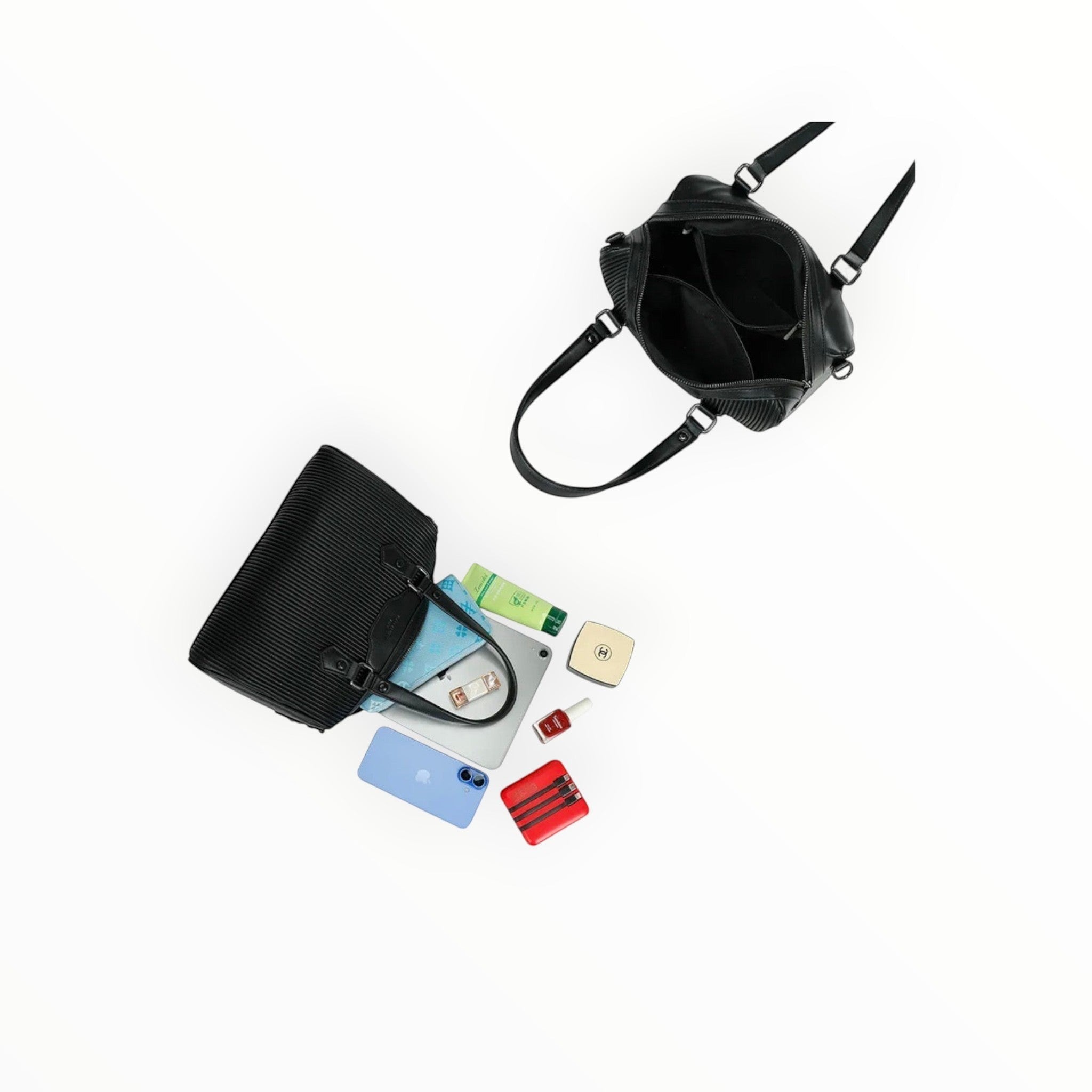 Sac Bowling GALLANTRY

Élégant et polyvalent, le Sac Bowling GALLANTRY allie style contemporain et praticité au quotidien. Sa silhouette structurée en simili cuir de qualité s'adapte aussi bien à une tenue casual qu'à un look plus habillé.