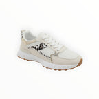 BROCK baskets tendance en cuir beige et tissu blanc avec imprimé léopard et détails dorés