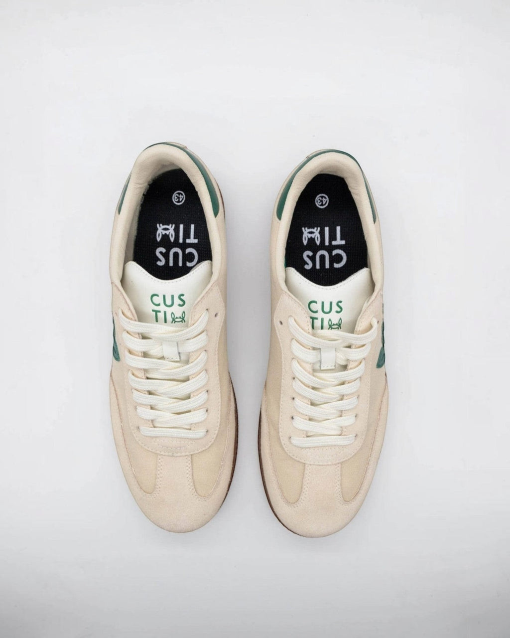 Baskets décontractées en daim beige - Chaussures - CUSTI MIKELO