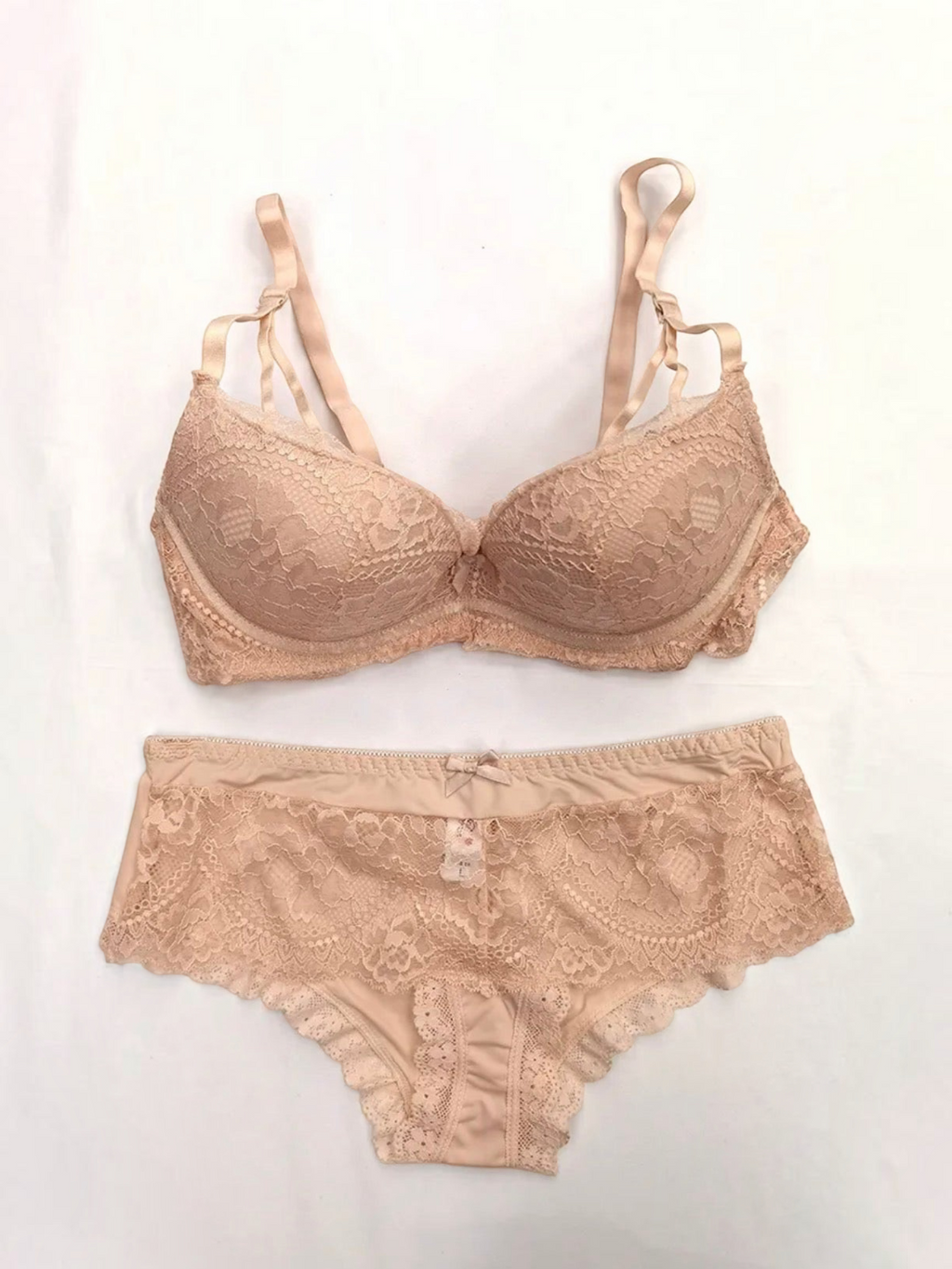 BROCK BELLE COM'ELLE beige lace lingerie set with bra and matching panty featuring delicate floral patterns