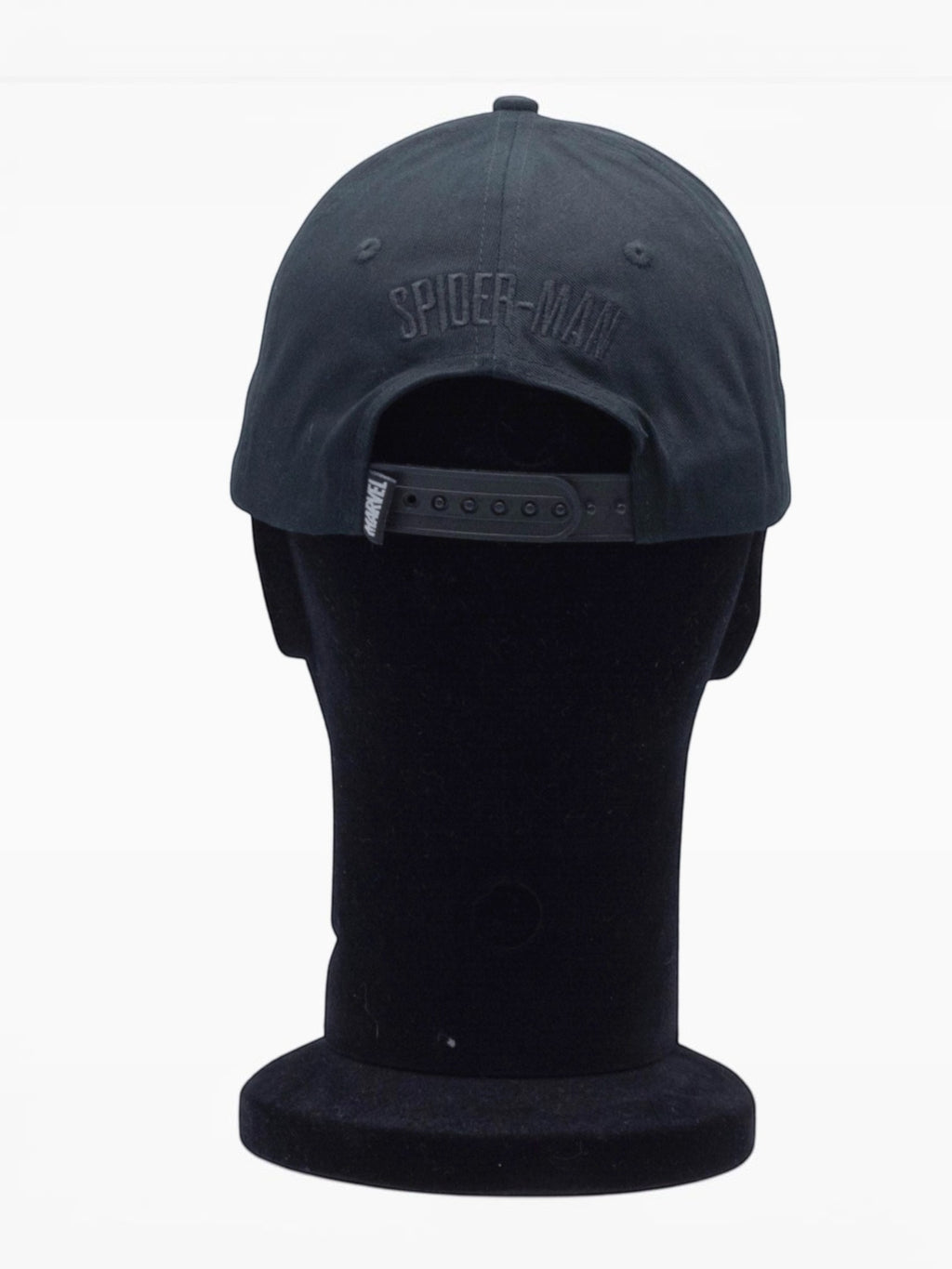 Casquette BROCK Spider-Man noire avec logo brodé et fermeture réglable vue de dos sur un mannequin
