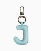 Charm bijou de sac BROCK LOUISA LEE en forme de lettre J bleu ciel en cuir avec mousqueton en acier