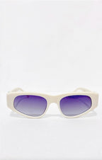 Lunettes de soleil ÉLINE L'ATELIER blanches à verres dégradés violets, monture épaisse et design moderne.