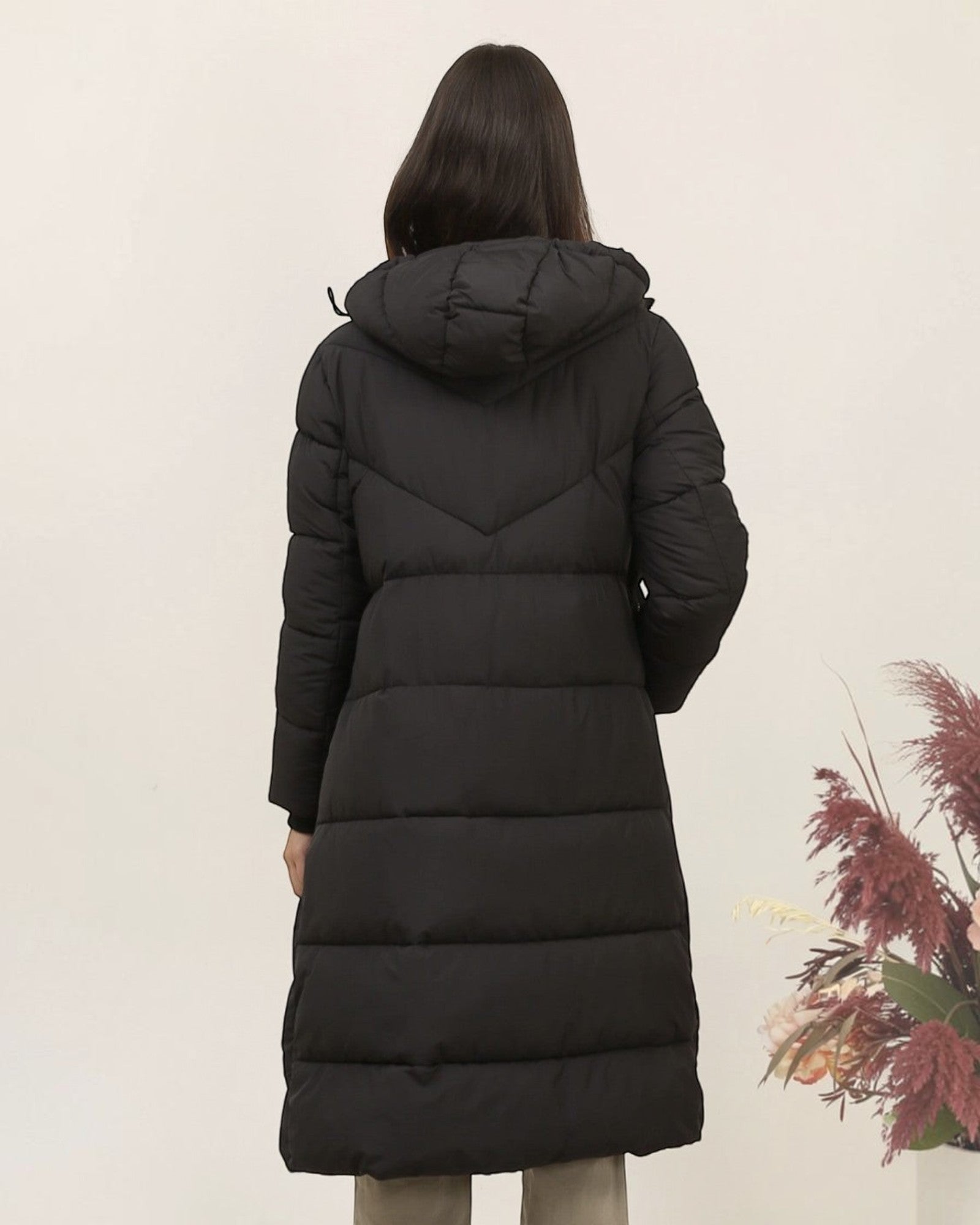 Doudoune Mi-Longue à Capuche Matelassée Chevron Attrait Paris