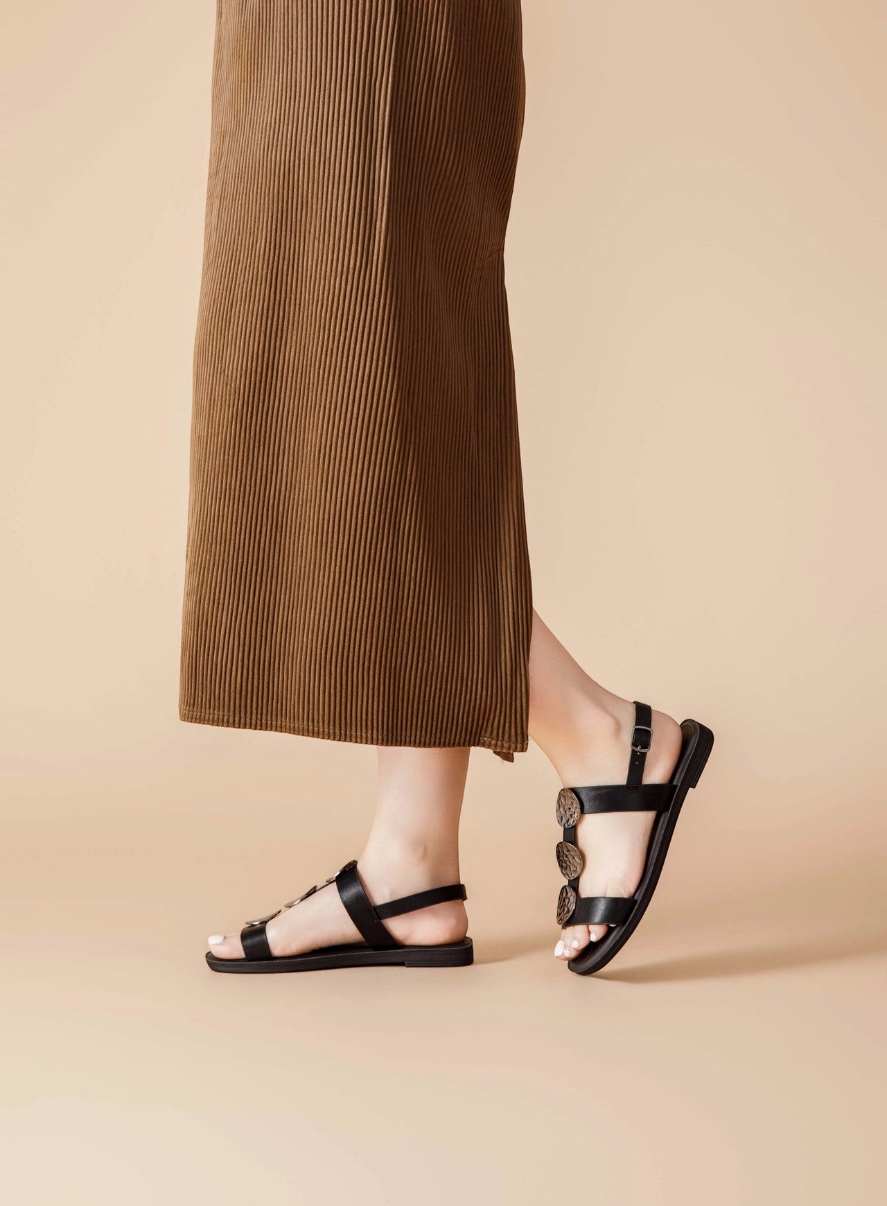 Sandales Nu-Pieds Empiècements Métal Boucle – LADY GLORY - Chaussure Femme - LADY GLORY