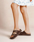 Mules Confort Suédine Larges Brides Boucles Carrées Dorées : LADY GLORY