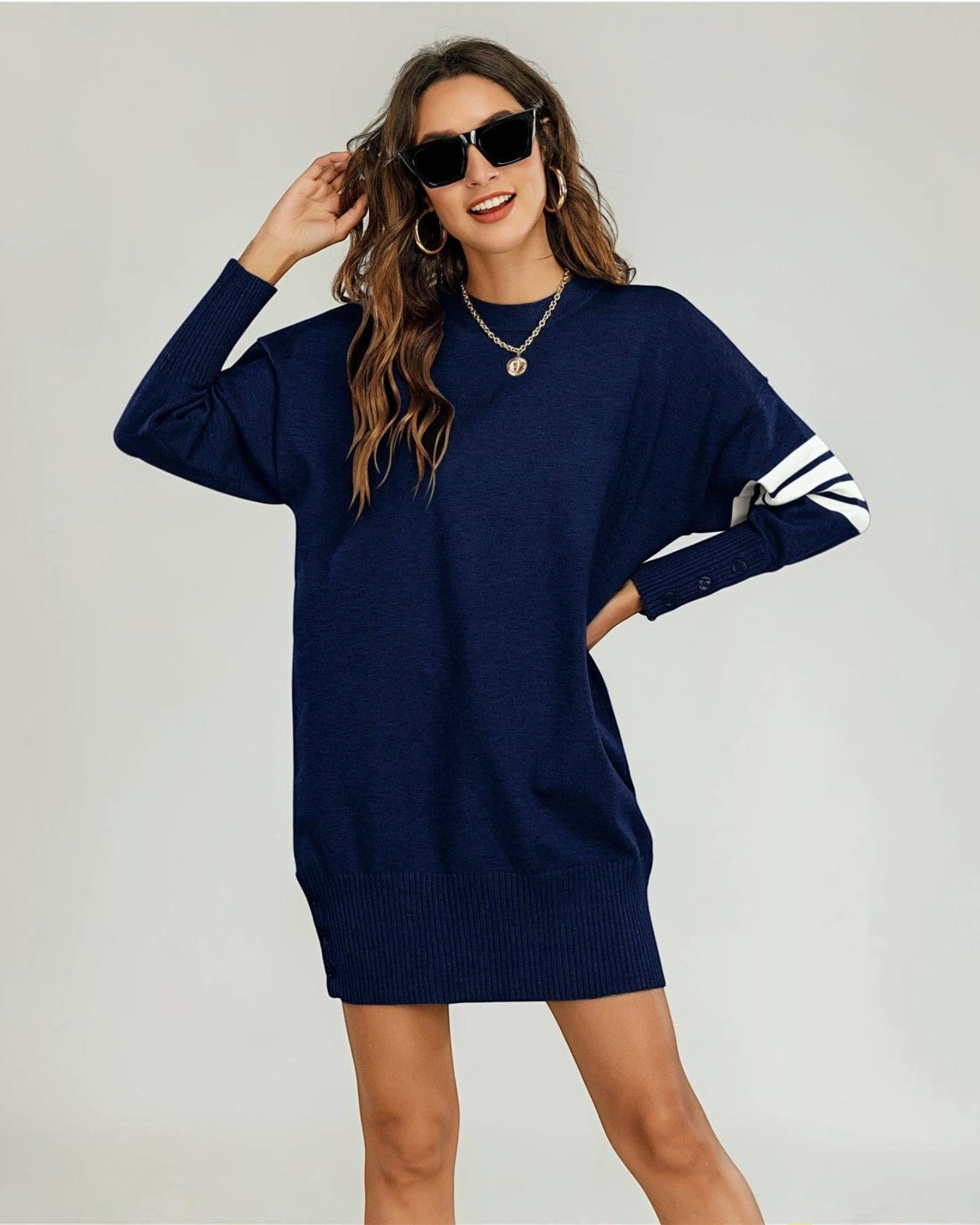 Robe pull tunique en tricot à rayures blanches en bleu marine  FS collection