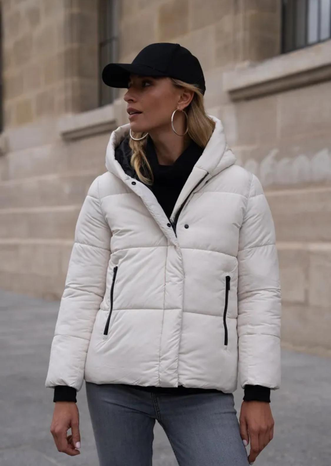 Doudoune courte capuche bord côtes Attrait Paris