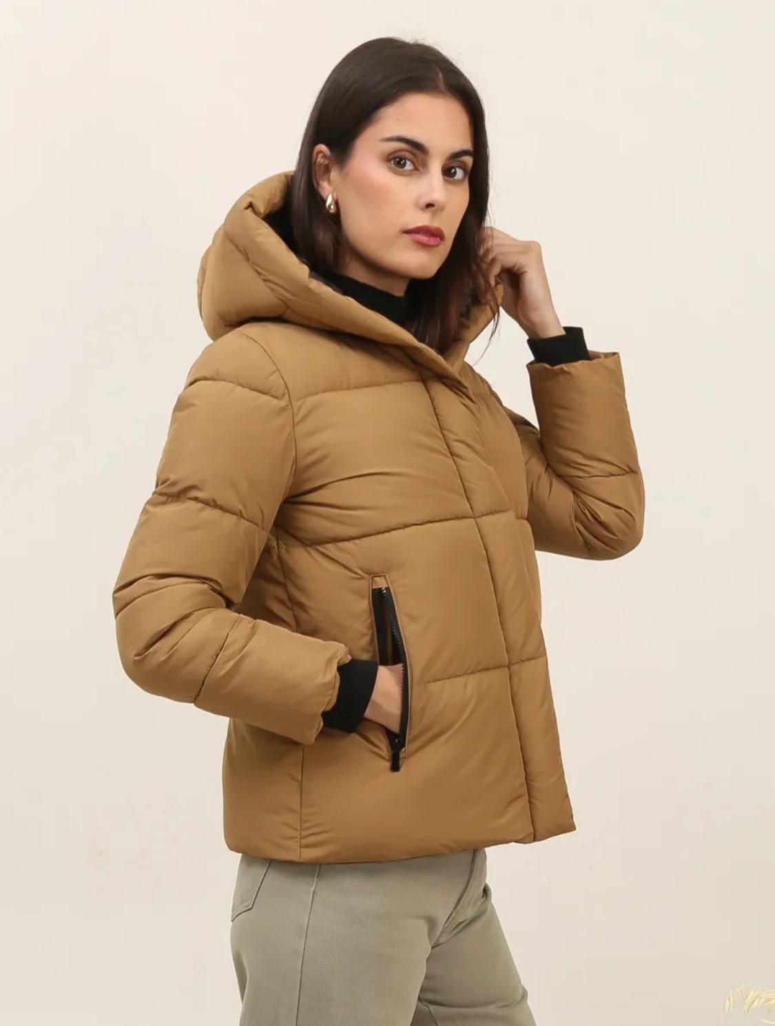 Doudoune courte capuche bord côtes Attrait Paris