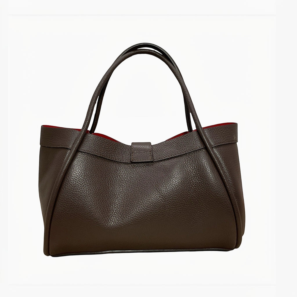 Sac mini Hugo LOUISA LEE en cuir grainé marron avec doublure rouge. Fabrication italienne.