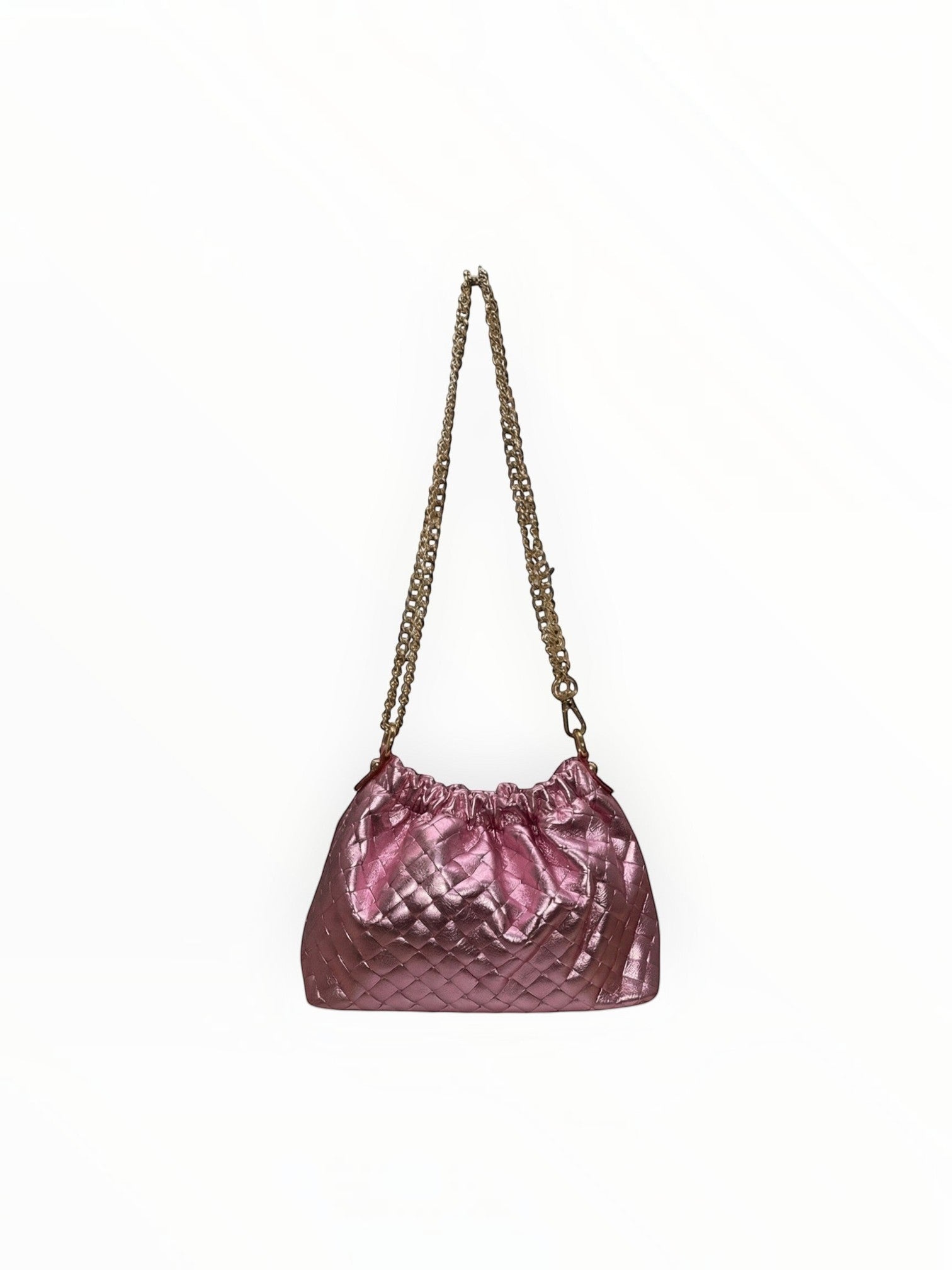 Sac à main  LOUISA LEE en cuir de vachette irisé rose avec effet plissé et bandoulière chaîne dorée