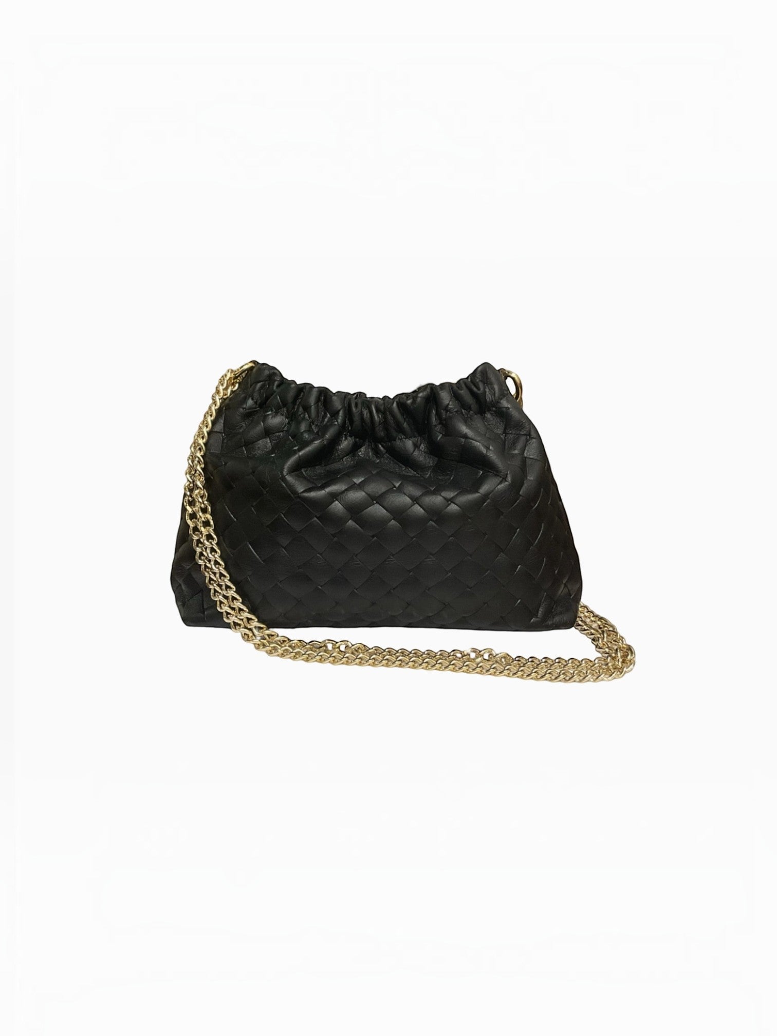 Sac  LOUISA LEE en cuir noir tressé avec effet plissé et bandoulière chaîne dorée, fabriqué en Italie.