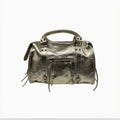 Sac à main Capucine Large LOUISA LEE en cuir irisé doré, fabrication italienne, idéal pour ordinateur portable.