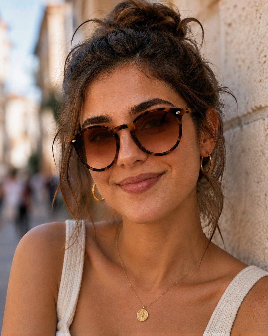Lunettes de soleil ÉLINE L'ATELIER écaille de tortue marron dégradé, monture ronde, femme