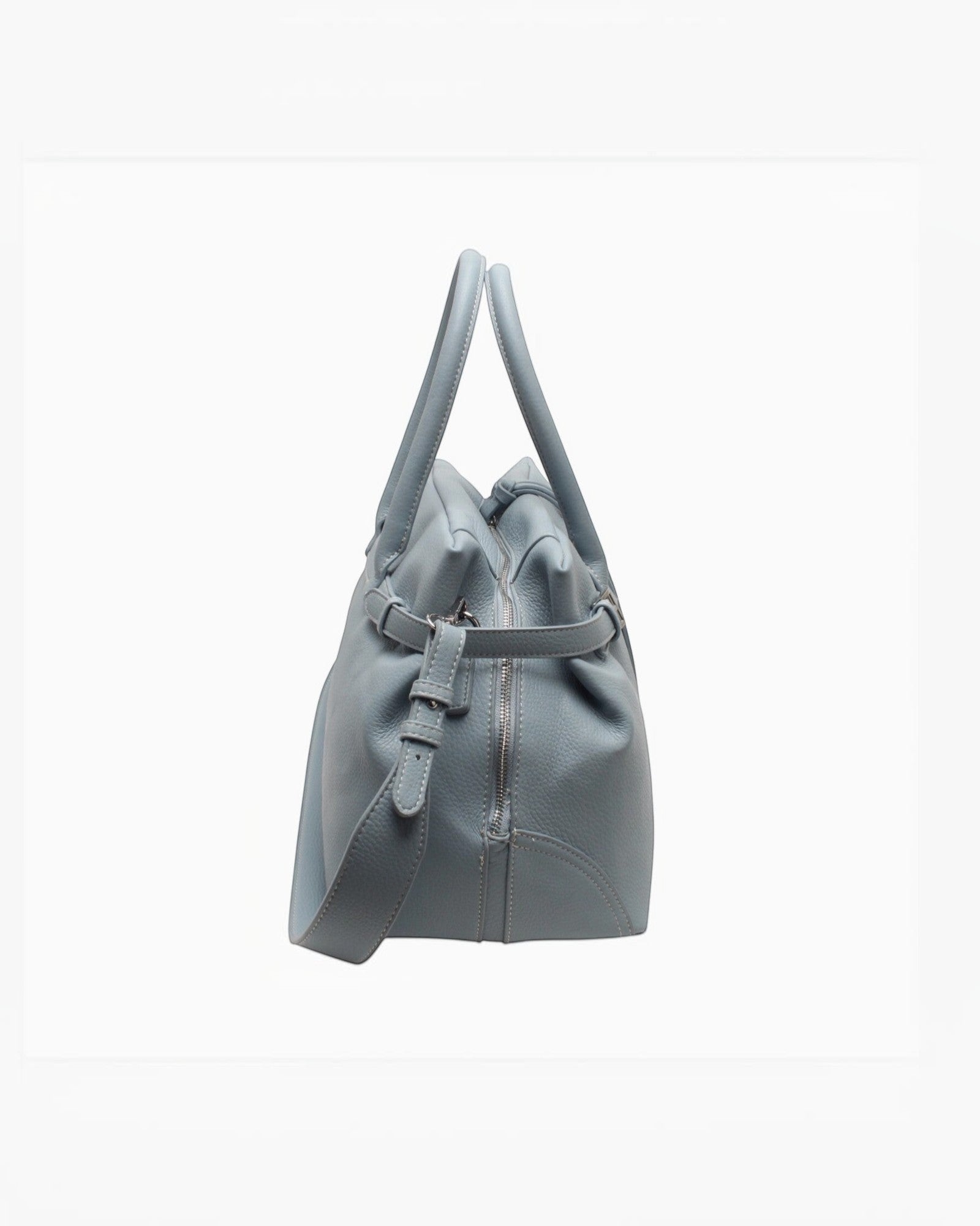 Sac cabas bleu clair en cuir grainé BESTINI avec anse, bandoulière et serrage décoratif zippé.