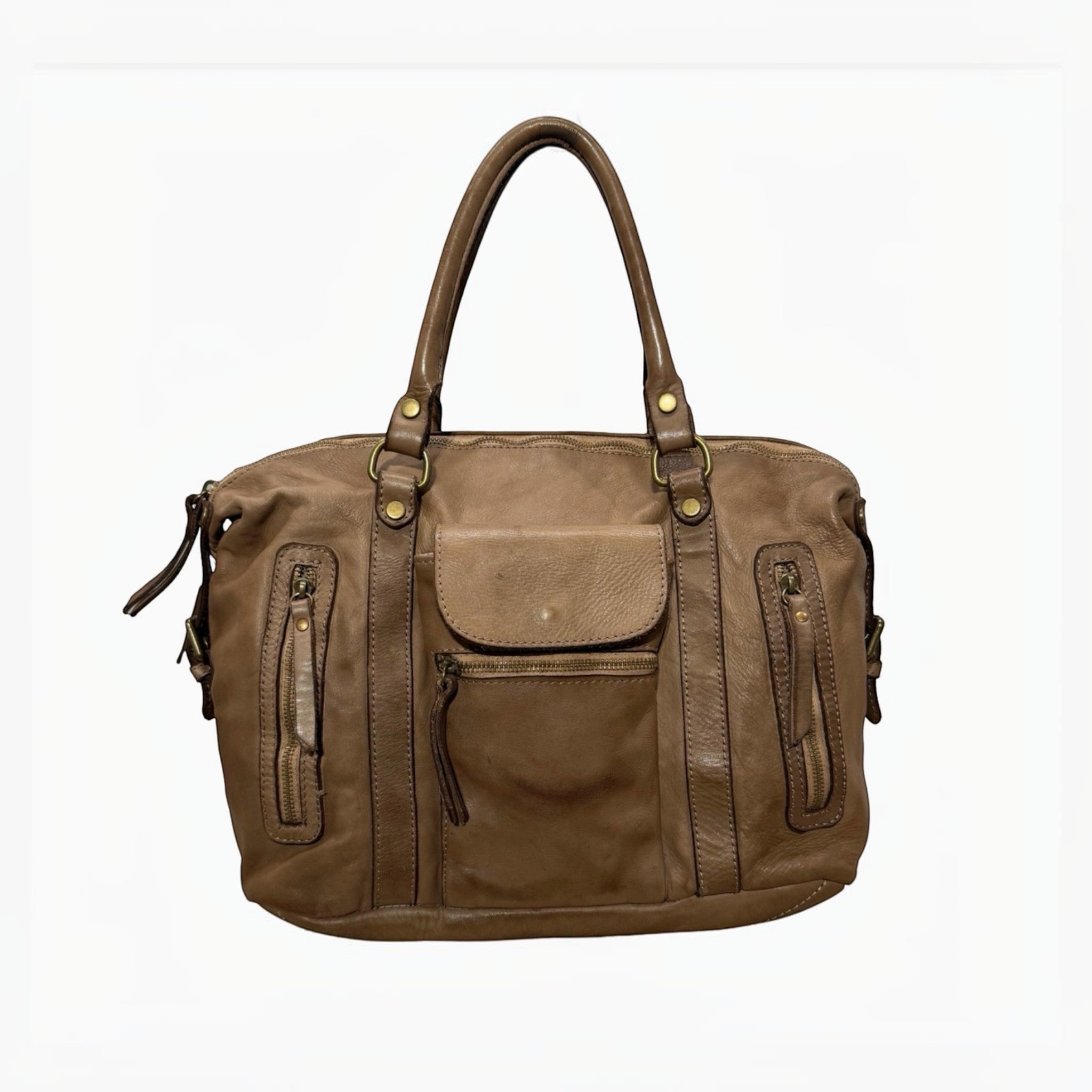 Grand cabas Margot en cuir de vachette washed marron, style vieilli avec poches zippées, fabriqué en Italie.