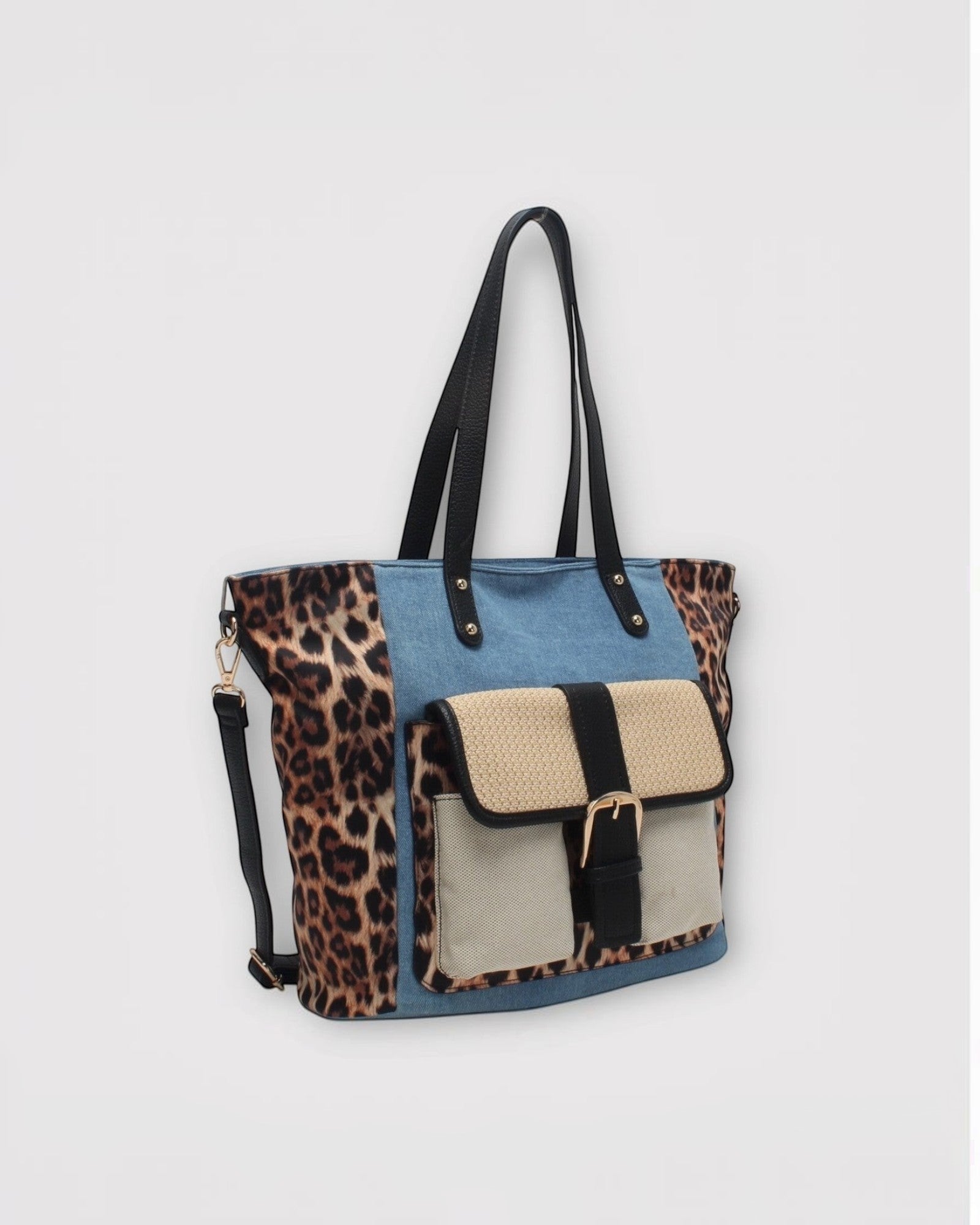 Sac cabas BESTINI effet léopard en jean avec anse et bandoulière amovible, poche avant à boucle.