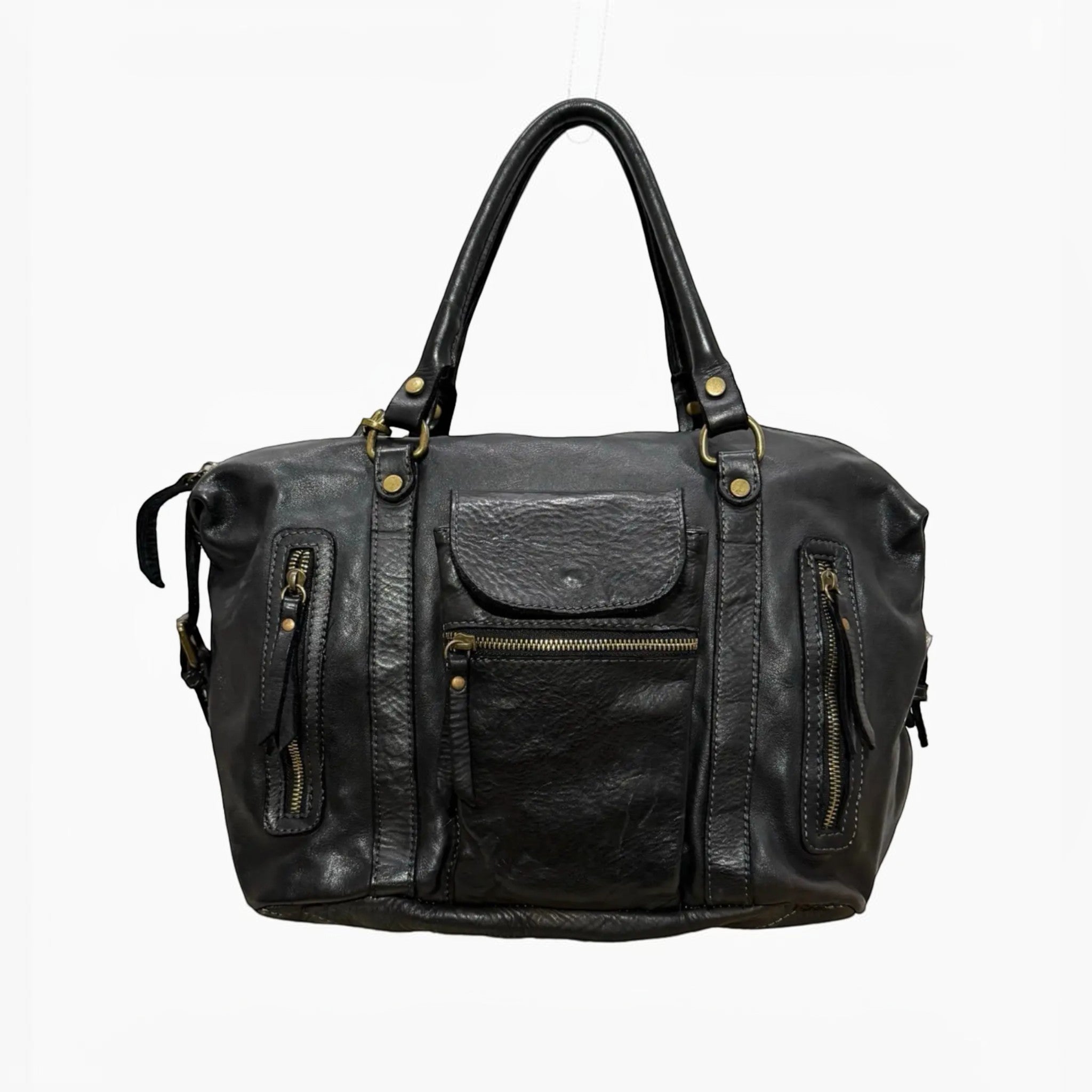 Grand cabas noir Margot en cuir washed LOUISA LEE vendu par  avec poches zippées et finitions artisanales.