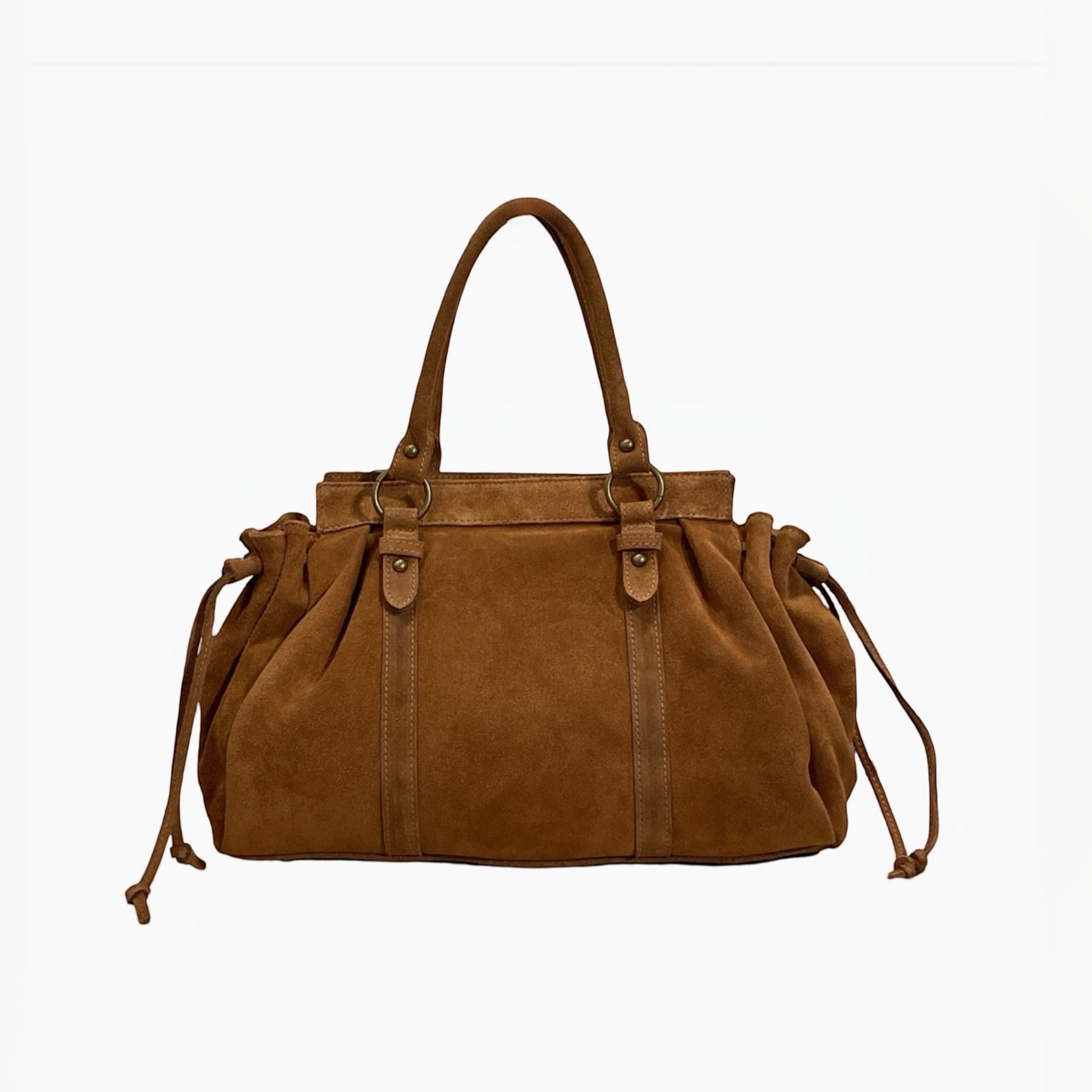 Sac à main LOUISA LEE Gilia en cuir suédé marron avec finitions dorées, format 16 pouces, vendu par