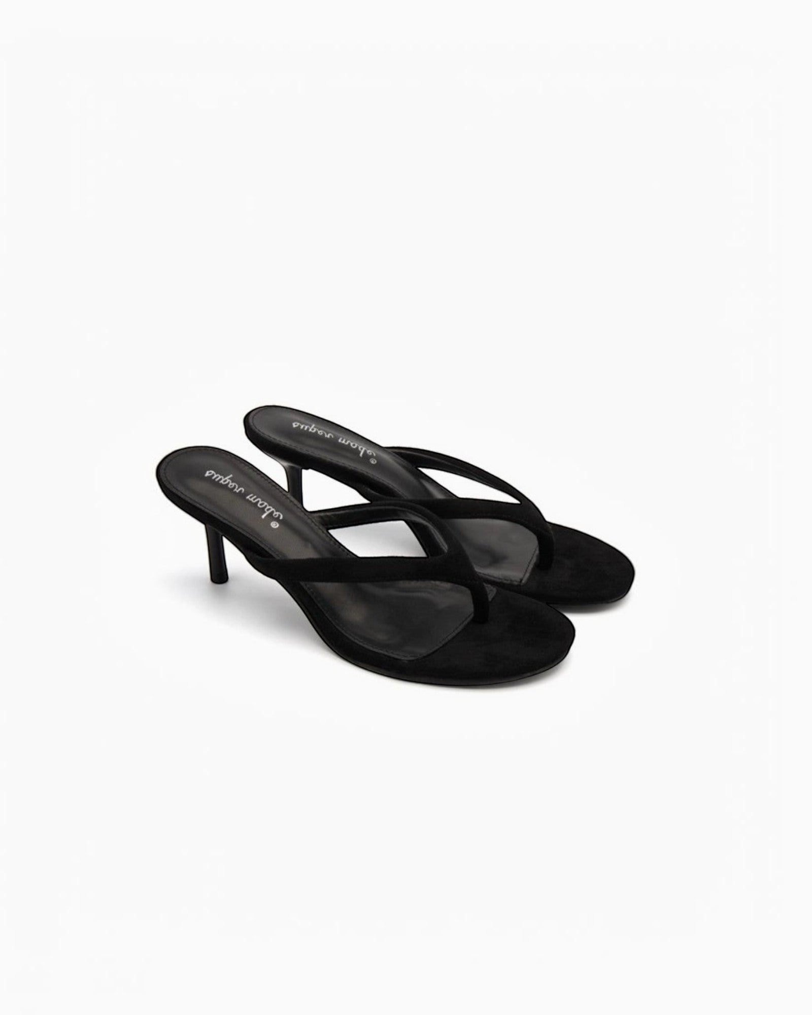Sandales noires en daim à bout ouvert et talon fin pour femme