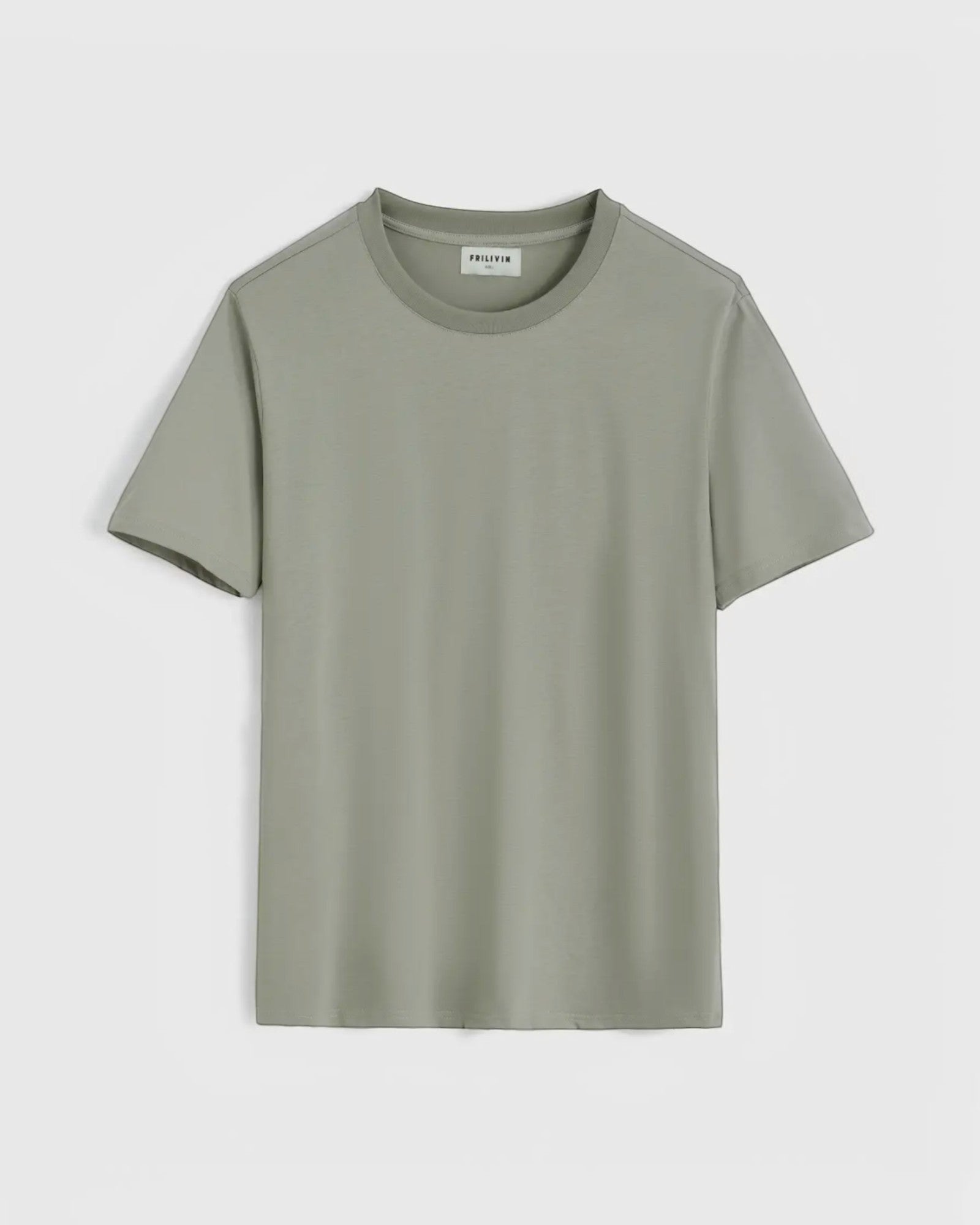 T-shirt basique FRILIVIN vert sauge en coton, modal et polyester, manches courtes, coupe décontractée.