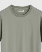 T-shirt basique FRILIVIN gris clair en coton, modal et polyester, manches courtes, col rond, coupe décontractée.